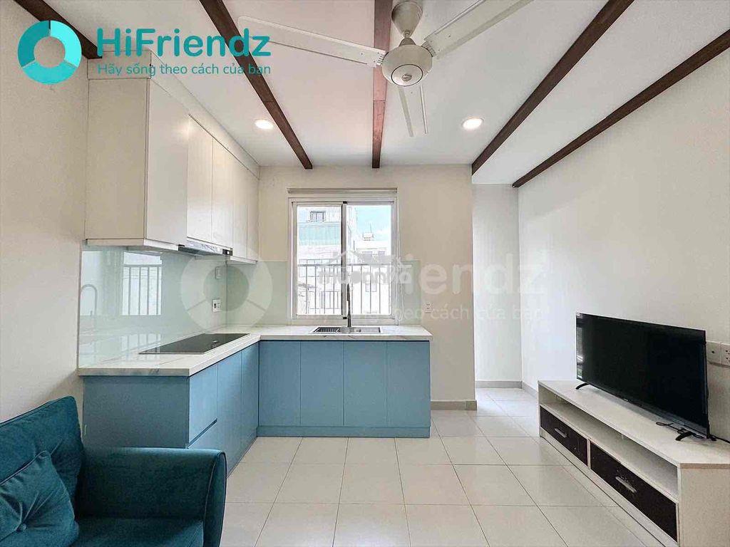 Căn hộ 1 phòng ngủ - bancol cửa sổ - thang máy - ngay trung tâm quận 1 - 2