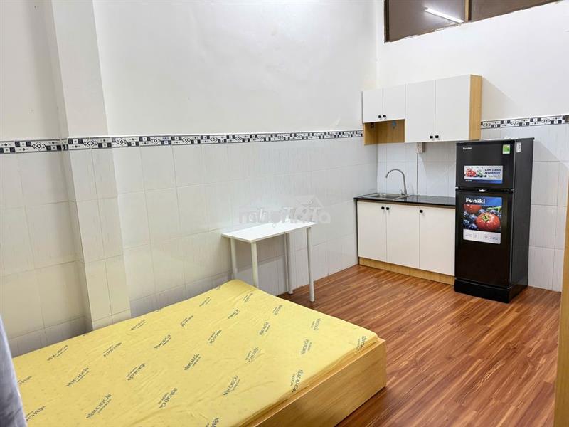 Cần sang gấp chdv 7 phòng ở trung tâm quận 5, sát quận 1, full nt