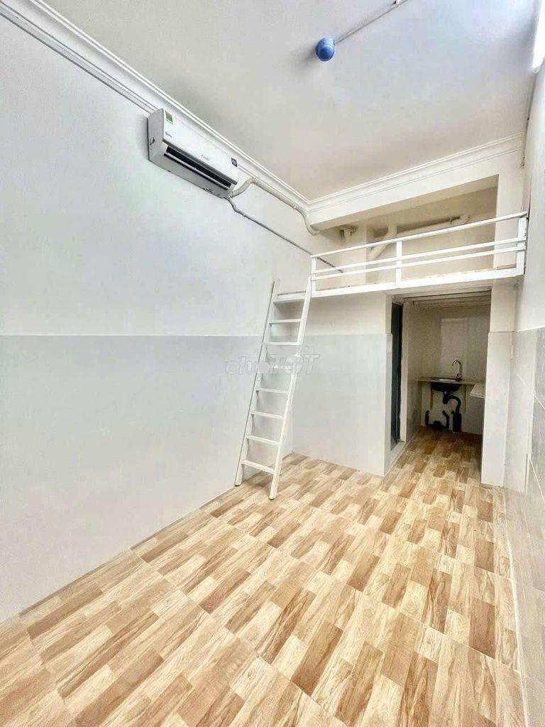 Cho thuê phòng gác - thang máy, ung văn khiêm đi bộ qua hutech 2 phút