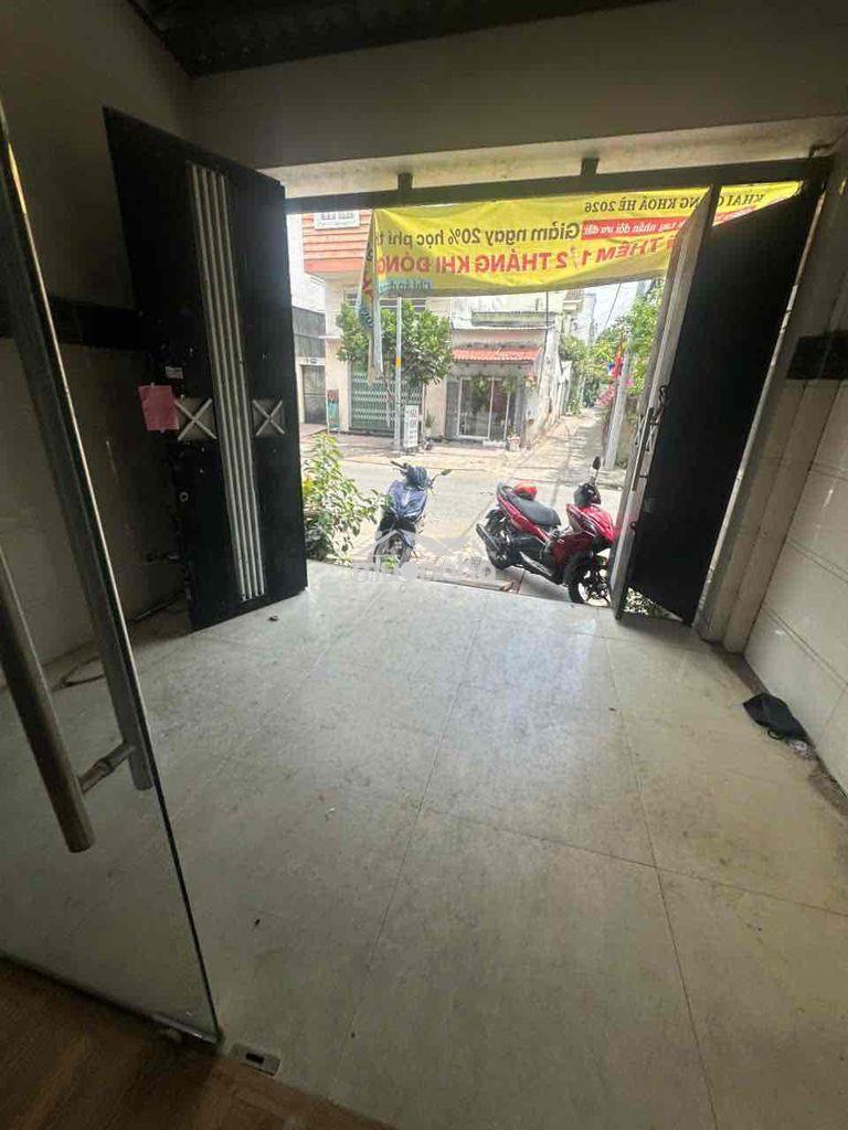 Cho thuê nhà trệt 2 lầu mặt tiền đường 22, phước long, quận 9