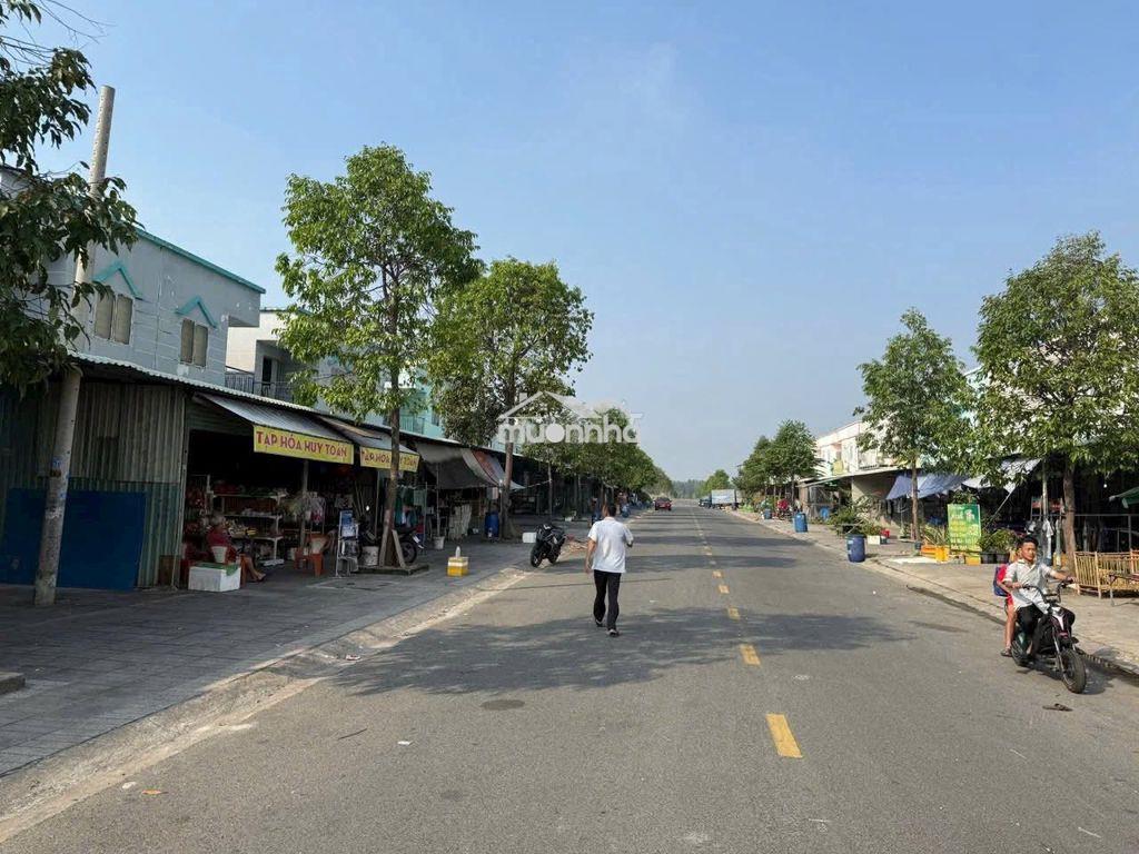 Ra gấp trọ 150m2 bàu bàng (1kiot+4phòng)cho thuê 8tr/tháng - 2