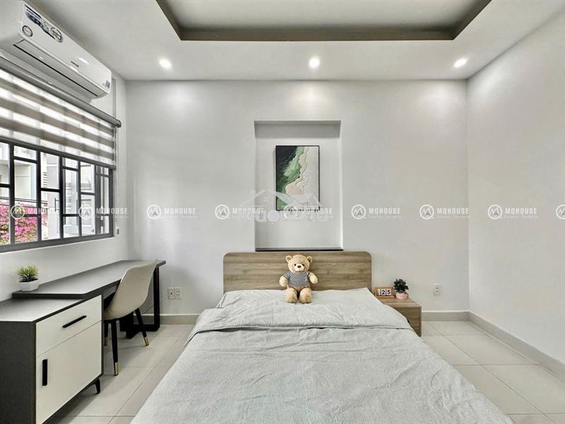 Căn hộ dịch vụ ban công, cửa sổ trời full nội thất gần celadon tân phú
