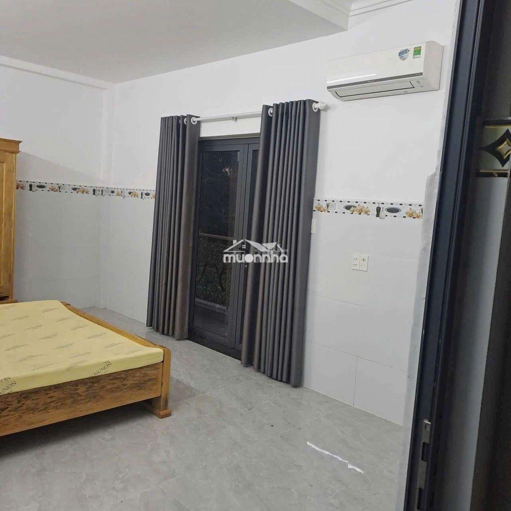 Cho thuê phòng siêu đẹp - có cửa sổ - ban công - máy lạnh - 3