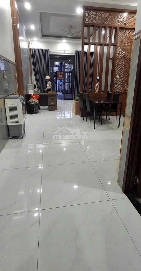 Cho thuê nhà c4 mới nguyên 5x25: 1/huỳnh văn luỹ nội thất full