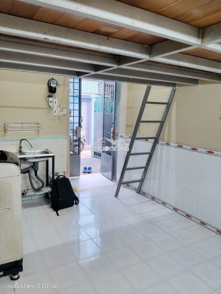 Siêu phẩm 1 trệt 1 lầu ngay chợ bà chiểu - 45m2 -sân vườn 8m trước nhà