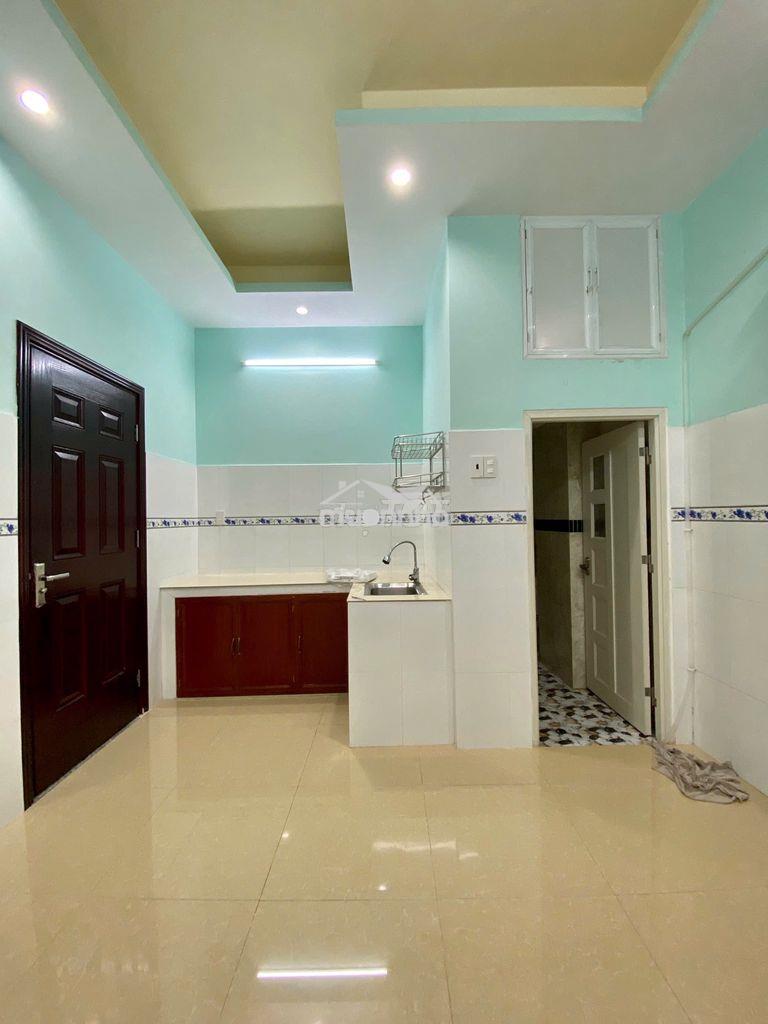 Phòng trọ quận 4 - giờ giấc tự do