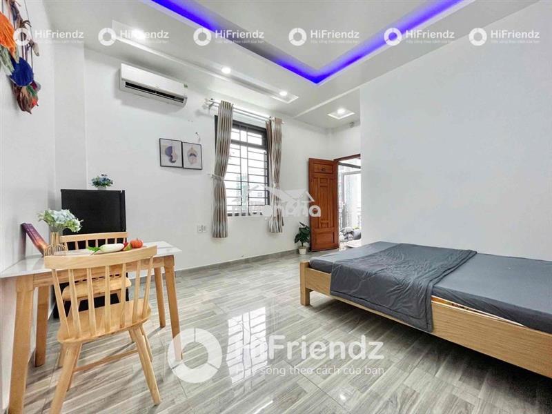 Cho thuê phòng cửa sổ thoáng - đầy đủ nội thất ngay ngã tư bốn xã