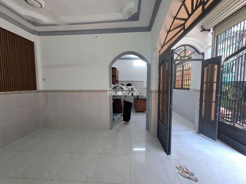 Nhà trệt lầu hẻm xe hơi 7*6: 4.6ty tl - 4