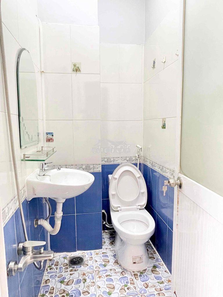 Cho thuê nhà nguyên căn 3 tầng - đầy đủ nội thất, dọn vào ở ngay - 3