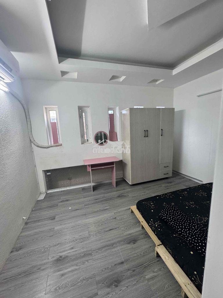 Cho thuê phòng tách bếp,như tin đăng.phòng rộng
