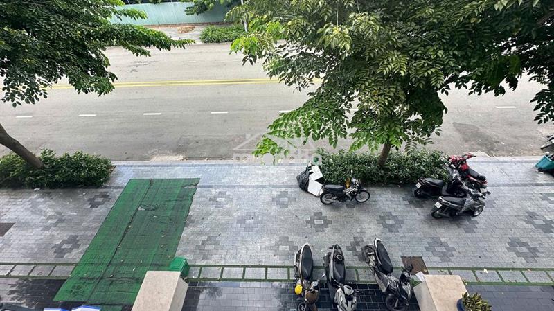 Cho thuê văn phòng 65m² sàn trống giá chỉ 12 triệu - vạn phúc city