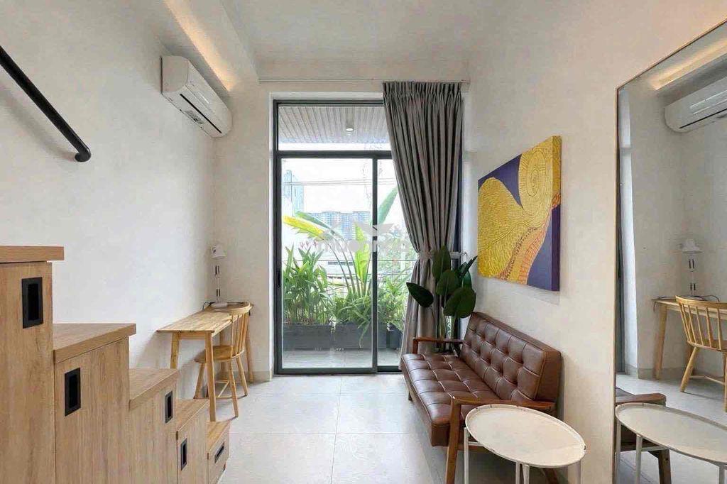 Duplex ban công trung tâm quận 7 - 3