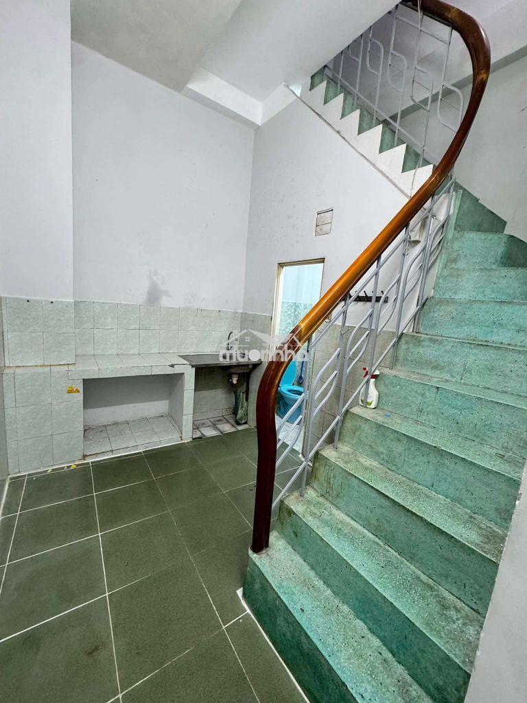 Quận 10 hẻm nguyễn tri phương 4 tầng chỉ 5.5 tỷ - 2