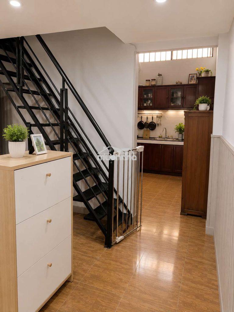🏡 Nhà 2 tầng dt lớn ngay đh công thương - 4x18 - 5,x tỷ nhỏ tl - 2