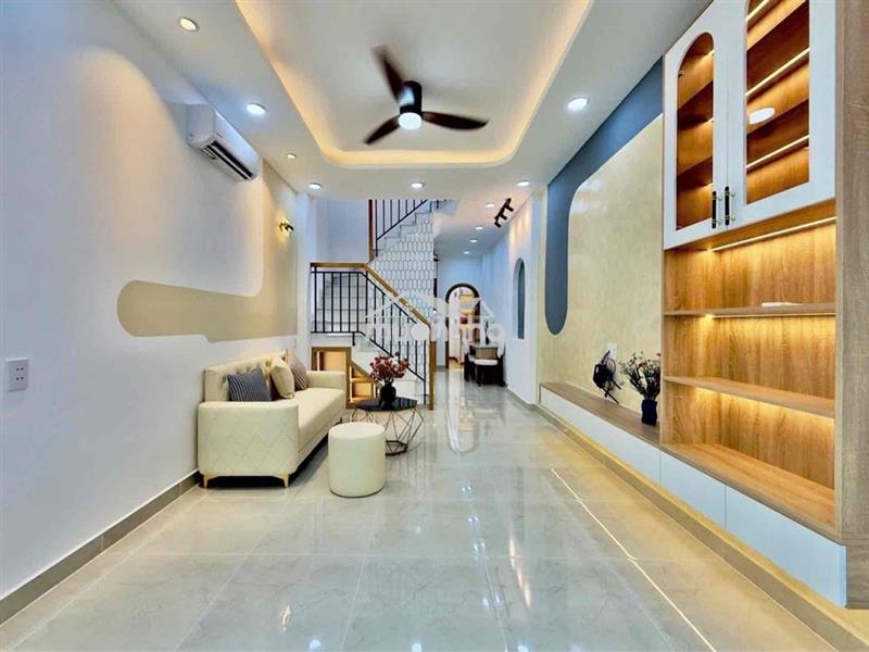 Nhà đẹp view landmark 81 - giáp quận 1 - 43 m2 - 5. xtỷ võ duy ninh,