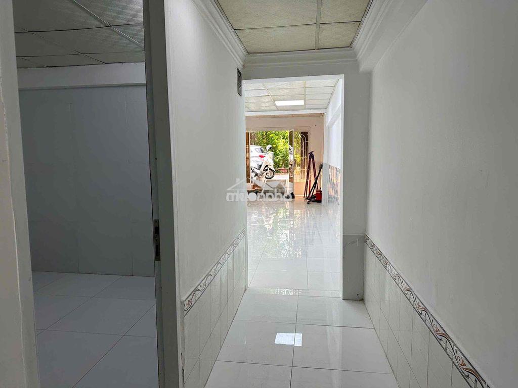 Chỉ 4,7 tỷ – sở hữu nhà mặt tiền đường bờ bao htx phong phú, xã bình h - 2