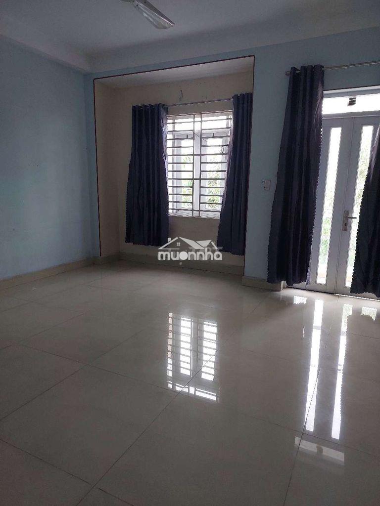 Cho thuê nhà 5×25 - bà điểm. giá: 10 triệu - 4