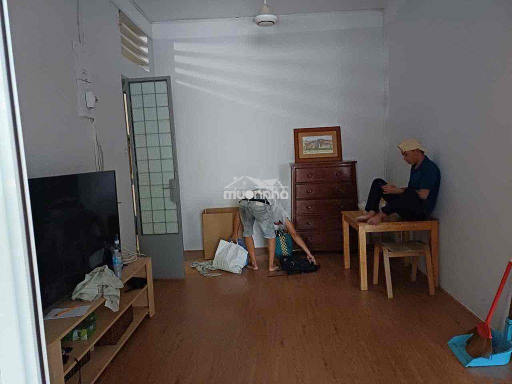 [Quận 1] share 1 phòng quận 1 - 4