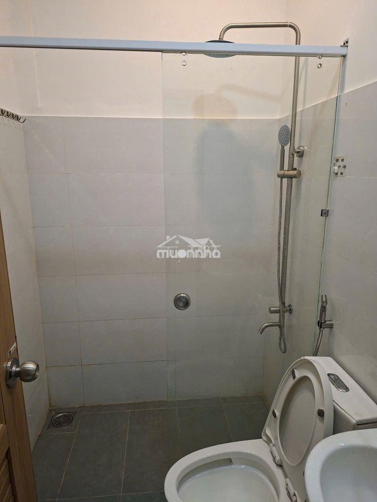 Cho thuê nhà nguyên căn,diện tích thoáng mát có sân vườn,có lửng - 4
