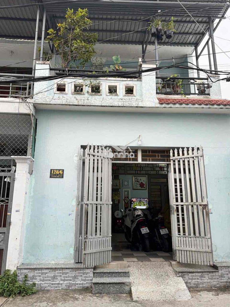 Cần bán nhà 1 đời chủ, gần chợ,trường học,bến xe....
