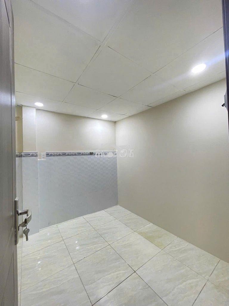 Nhà đẹp chủ gấp bán - sát bên quận 6 - dtsd 60m² - hẻm xe hơi - 4