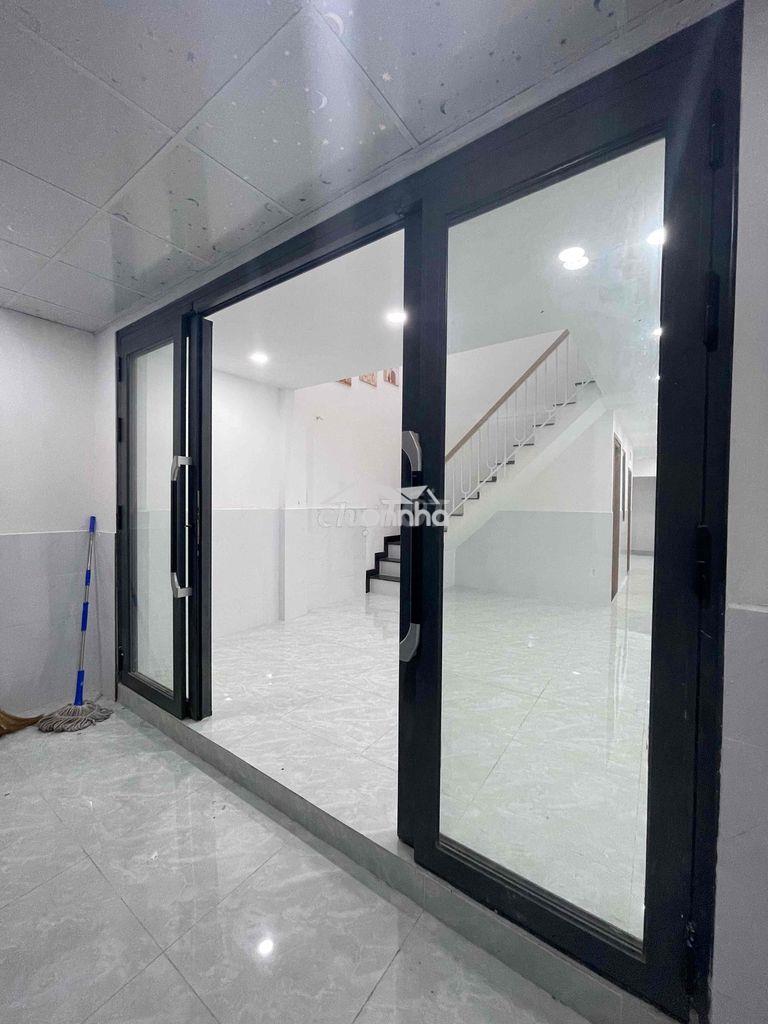 61m - cạnh phạm văn đồng - kha vạn cân- chỉ 4t
