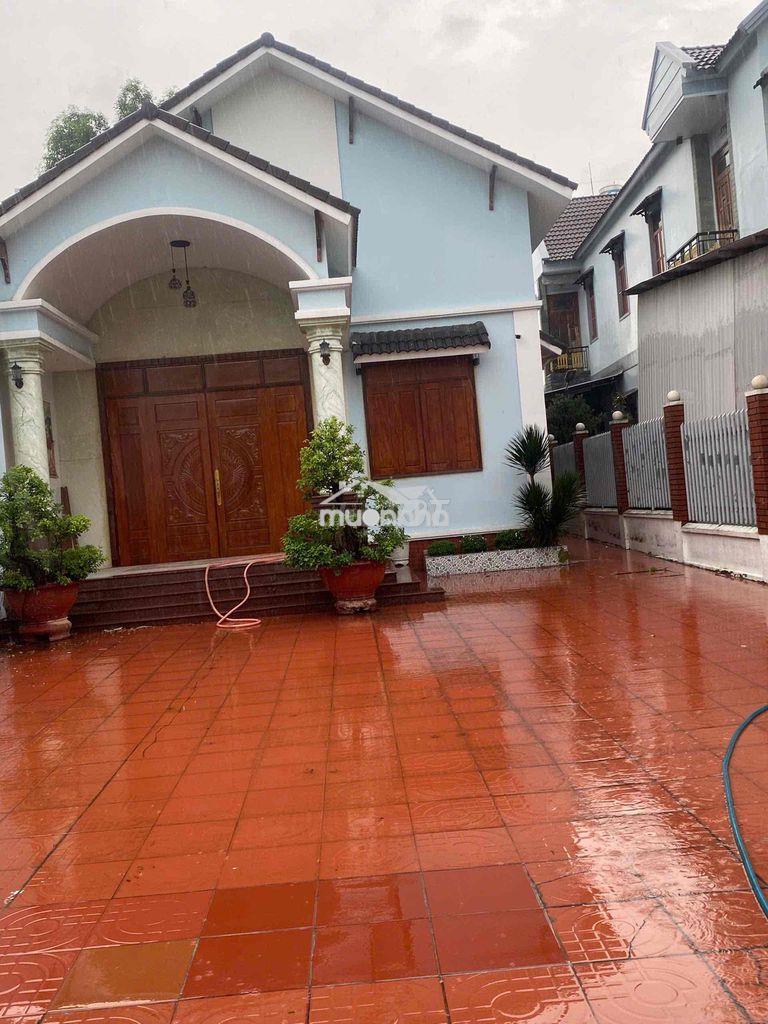 Cho thuê nhà tp mới bình dương gần aone,trường đhqt miềnđông:5pn,5wc
