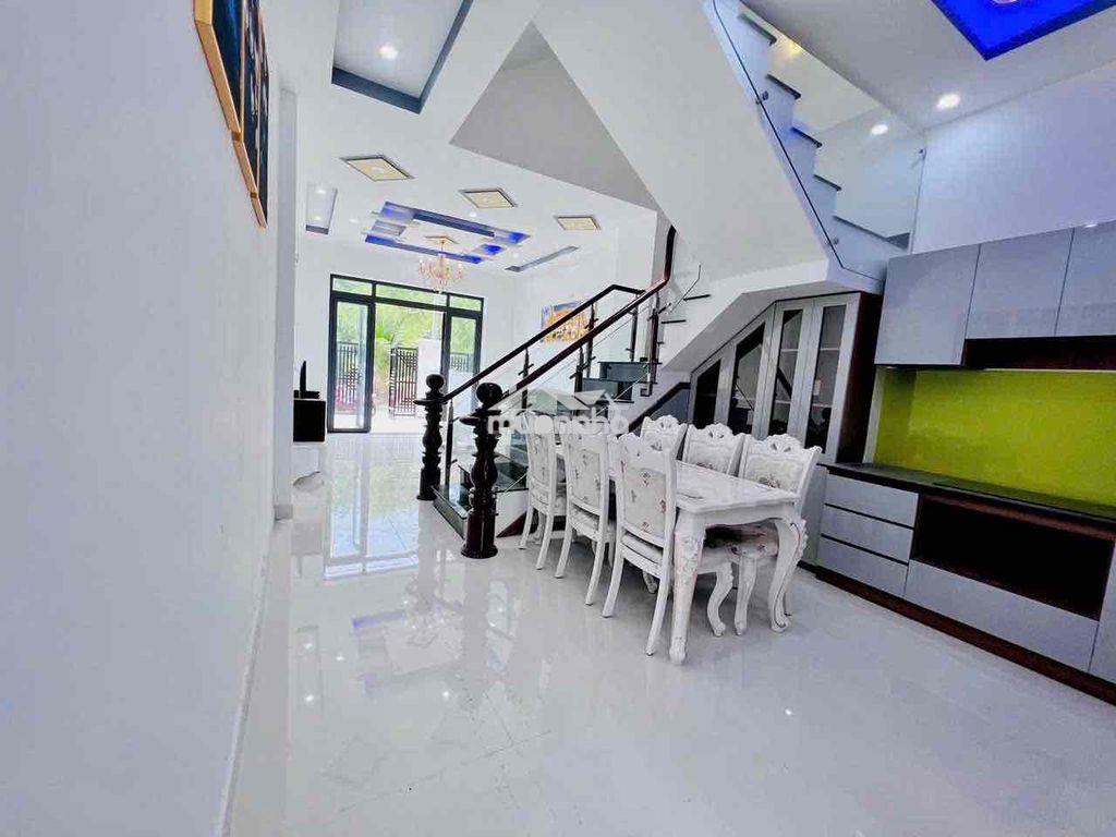 Cho thuê nhà 1 trệt 2lầu 4phòng ngủ sân ô tô ngay trường cao đẳng y - 3