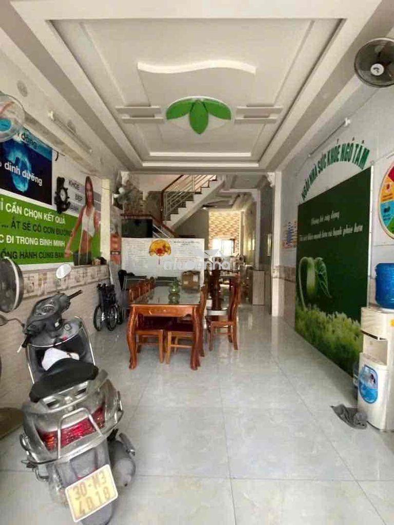 Ngon - 60m2 (4.15x15m) - 5.x tỷ - vf3 vào nhà - 3 tầng - 3pn, 4wc, sân - 2