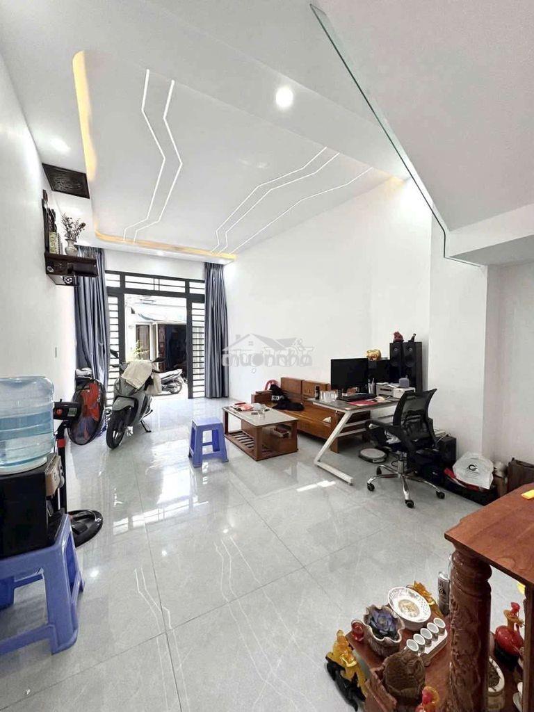 193/6 cao đạt hẻm 6m dt.4x15m 2 lầu 4 phòng  - 3