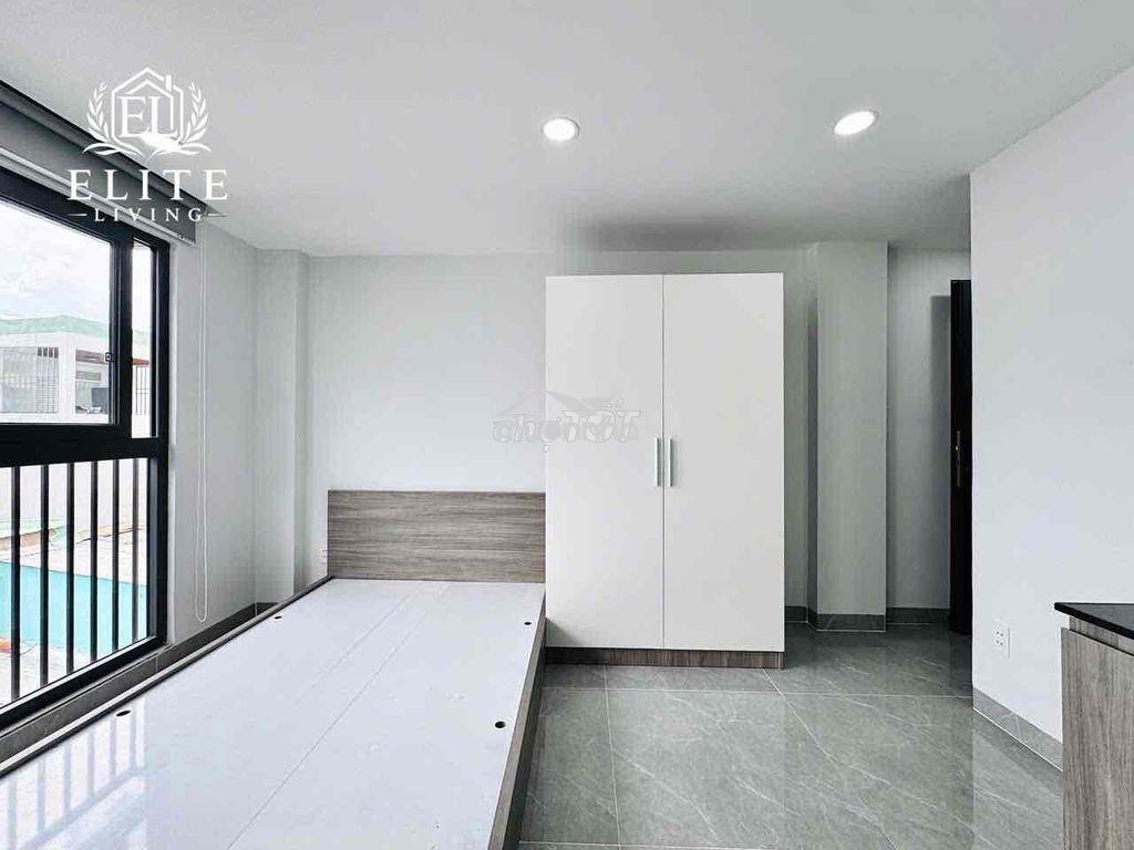 Khai trương phòng ban công cửa sổ gần công viên làng hoa - 3
