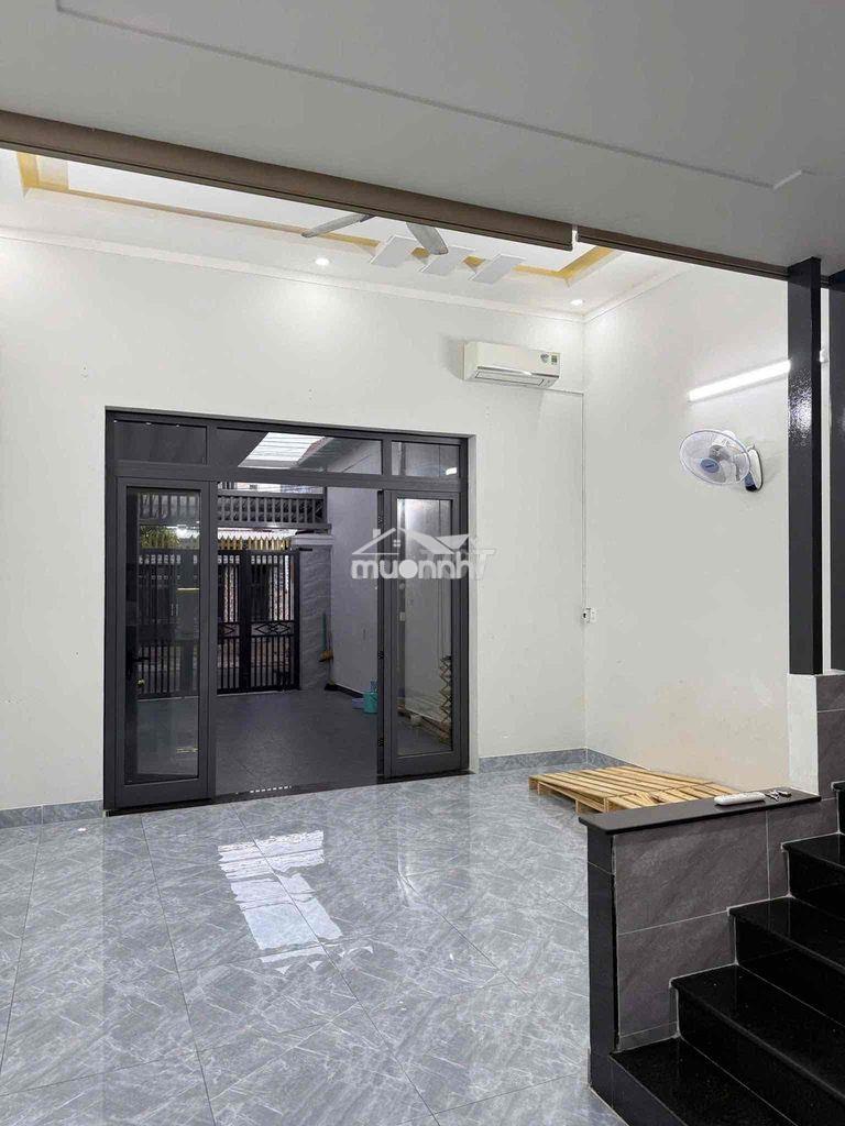 Cho thuê nhà mới 100% gần siệu thị go - sân oto - 2