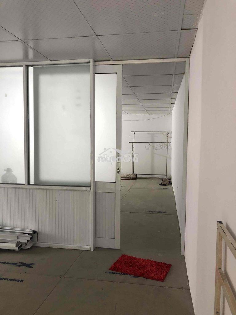 Nhà cấp 4 hai mặt tiền - 4