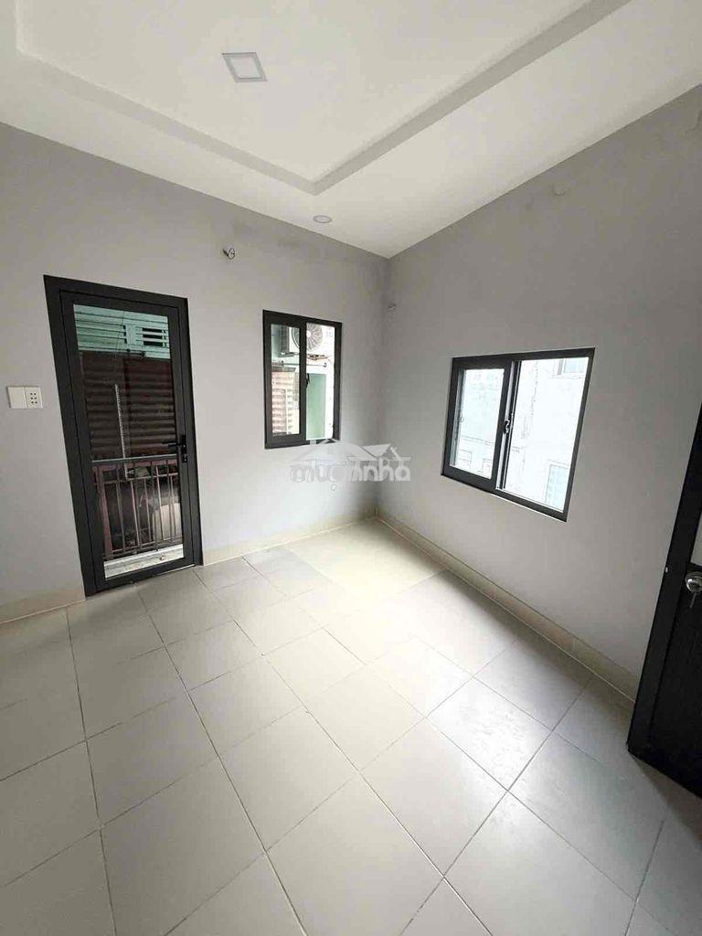 Quang trung - phường 10 - sổ hồng riêng - ngang 3,5m - 3tầng - 2