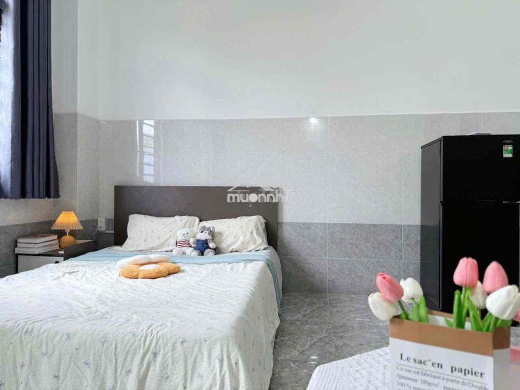 Căn hộ ban công full nội thất gần etown - 3