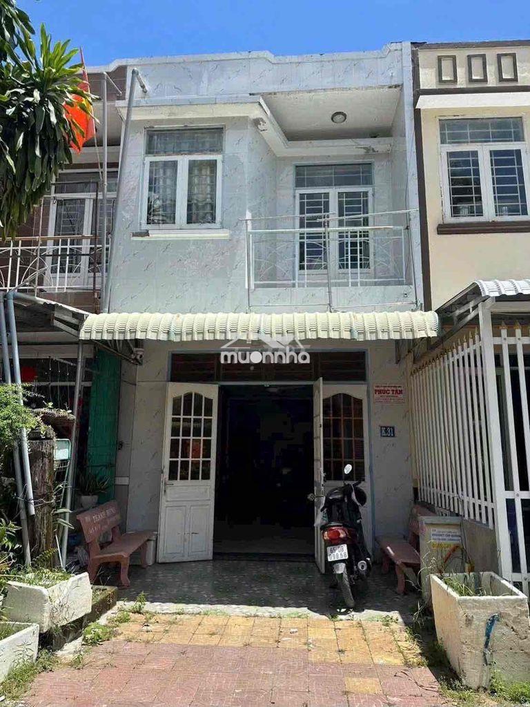 Nhà trệt lầu 4x20m 03phòng phù hợp ở gia đình, vp cty kdc 586