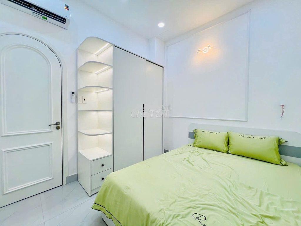 Nhà đẹp trục đường nguyễn kiệm - dtsd 50m2 - 2