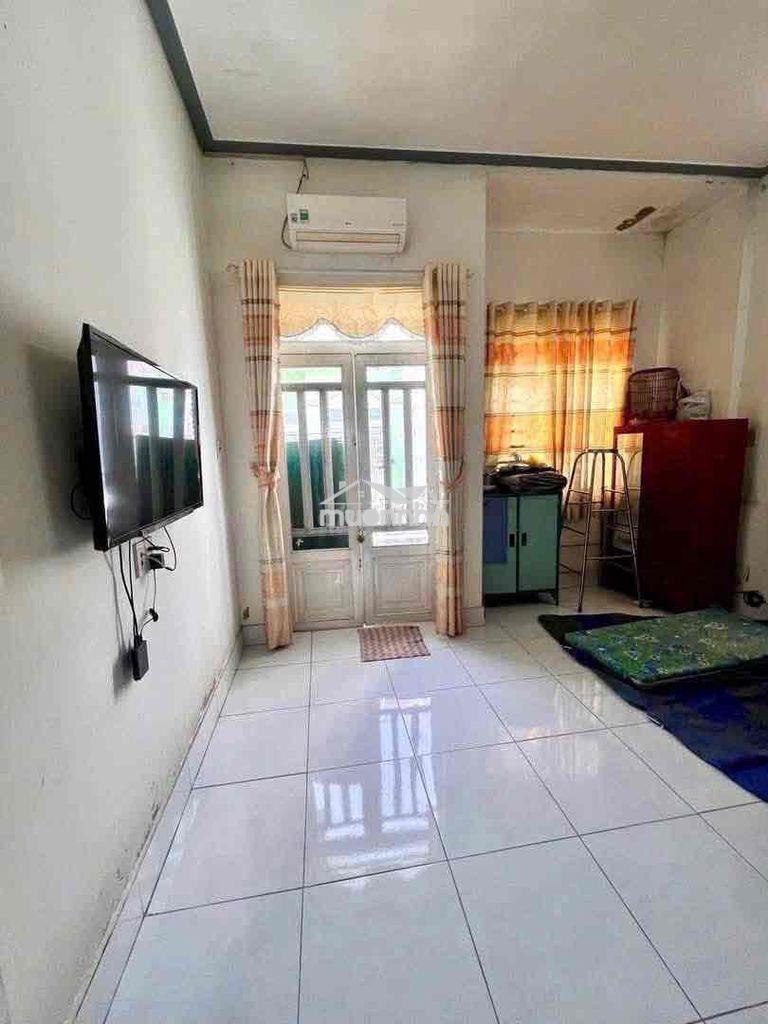 Nhà đẹp 4,3*10m 2pn hẻm 4m 2/  lê thị ngay gần chợ và trường học vla - 2