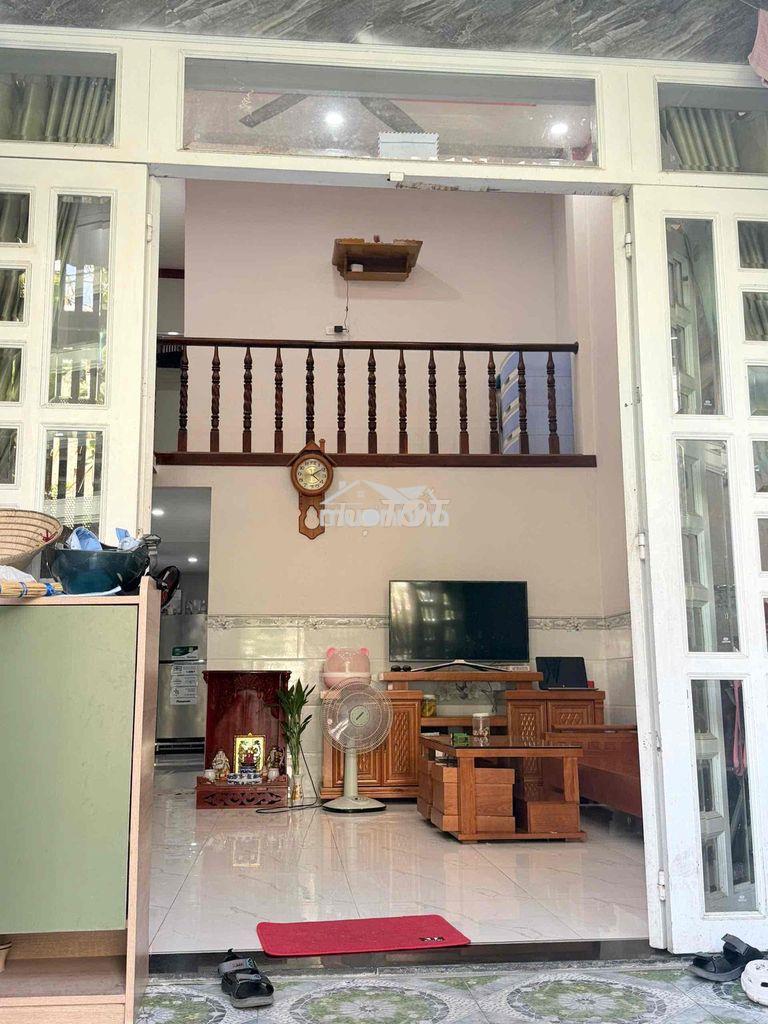 Bán nhà đồng sở hữu 2 người /sổ ( diện tích 100m2 - mỗi người một sổ - 4