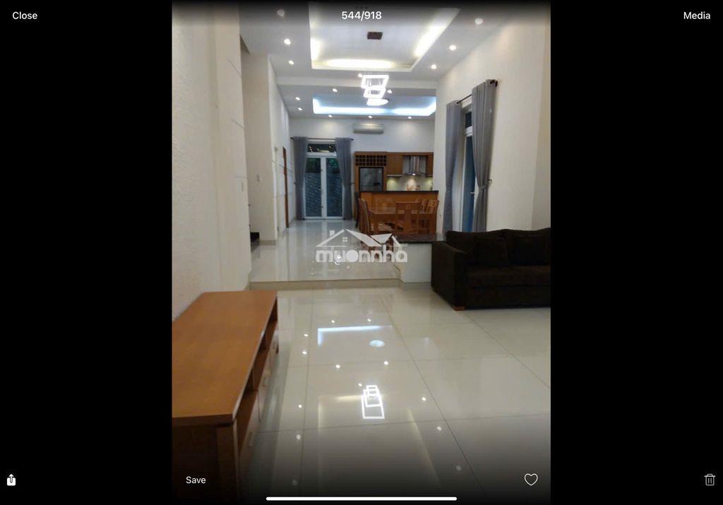 Cho thuê villa khu compound thảo điền - hồ bơi - 6 phòng ngủ - 4,500$ - 3