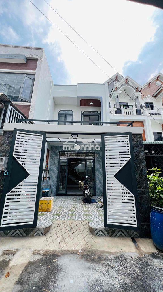 Bán gấp nhà 1 trệt 1 lầu cổng sau pouchen - 3,8 tỷ