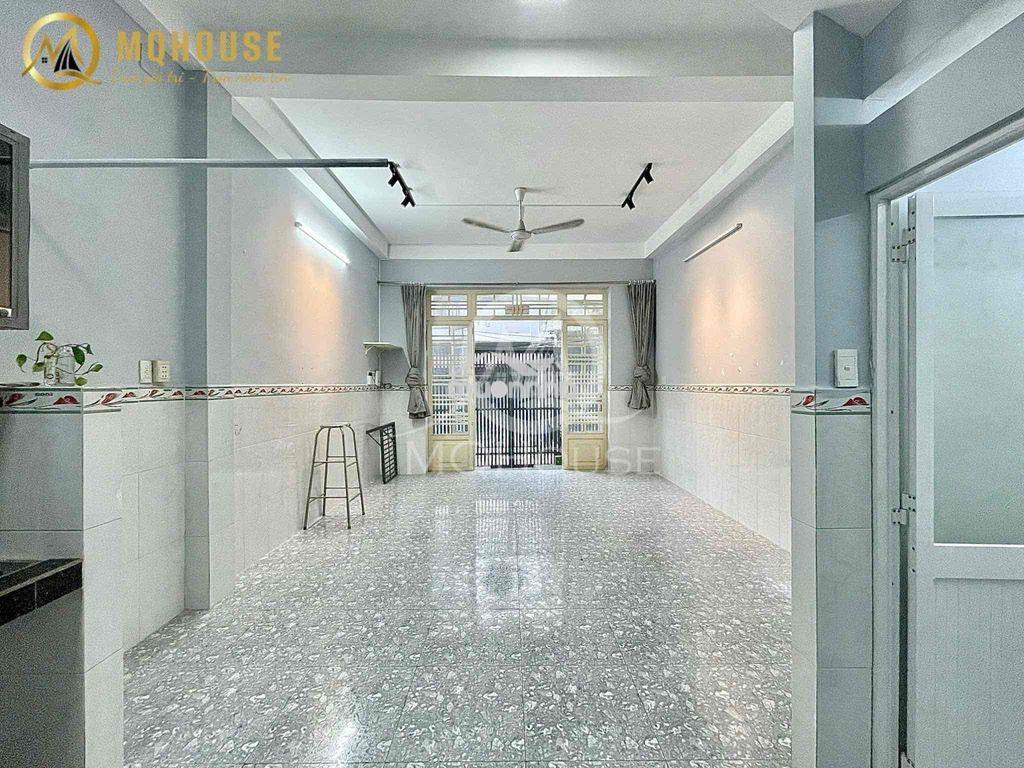 Chính chủ cho thuê nhà nguyên căn 2pn ngay lạc long quân - 2
