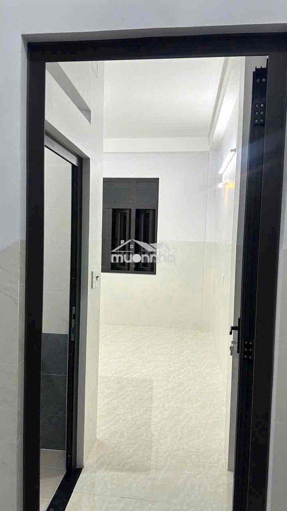Nhà nguyên căn 2pn, 3 wc giáp khu tên lửa - 4