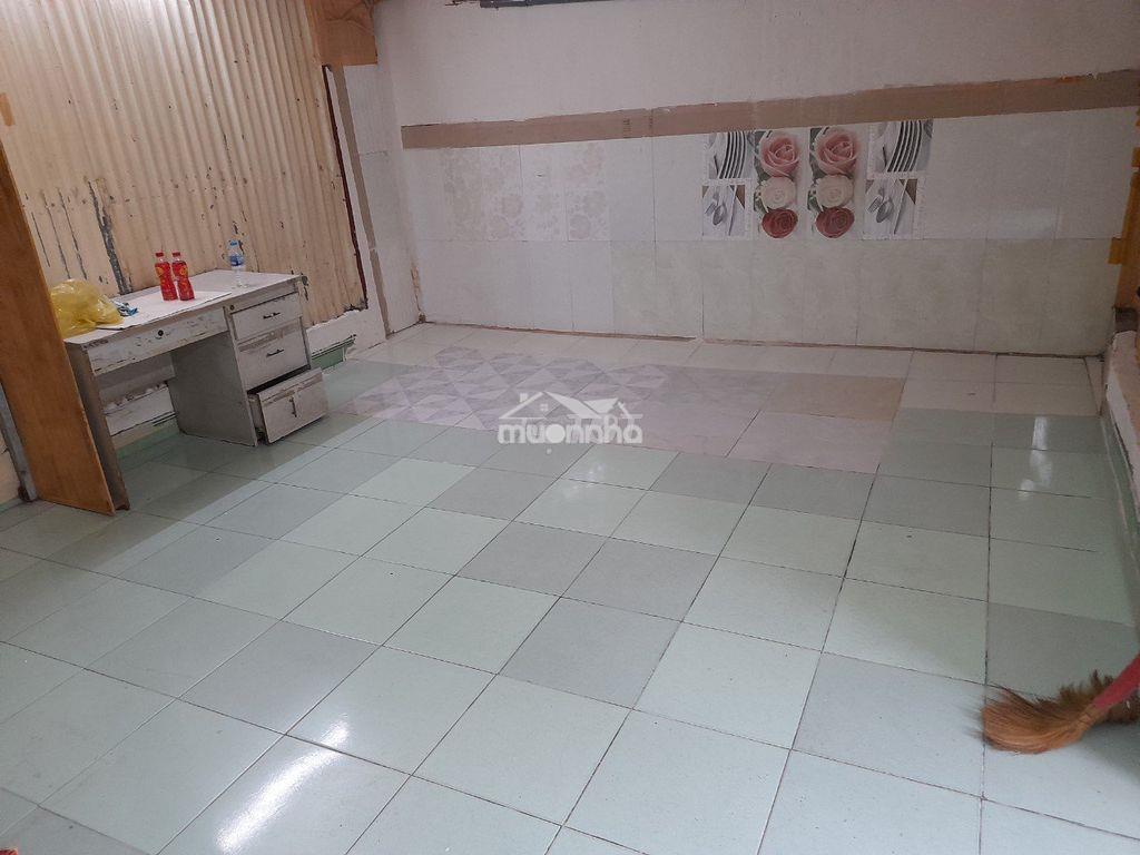 Cho thuê nhà cấp 4 hểm rộng 4m - 2