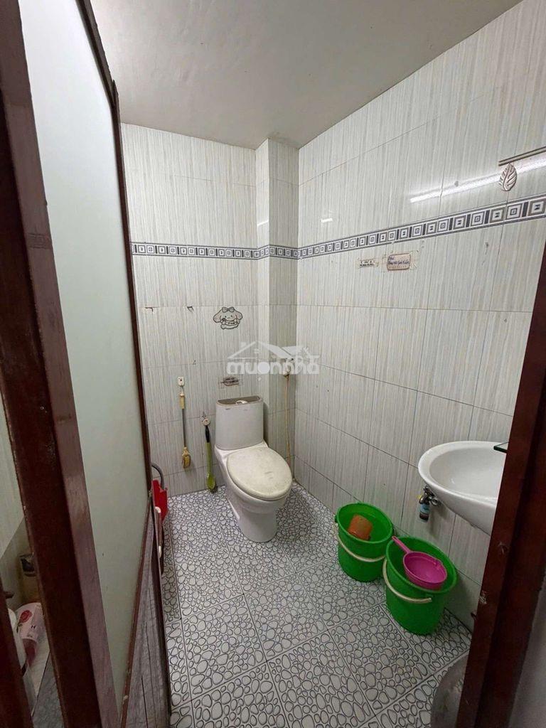Ngay lvq,nhà 2pn,sổ riêng,ko qh,ko lộ giới,hẻm an ninh,giá còn tl mạnh - 3