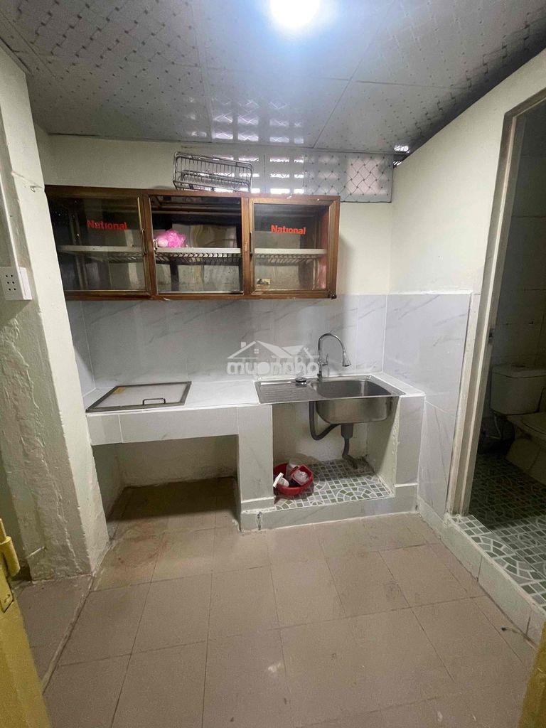 Cho thuê nguyên căn hẻm 214 nguyễn trãi - 4