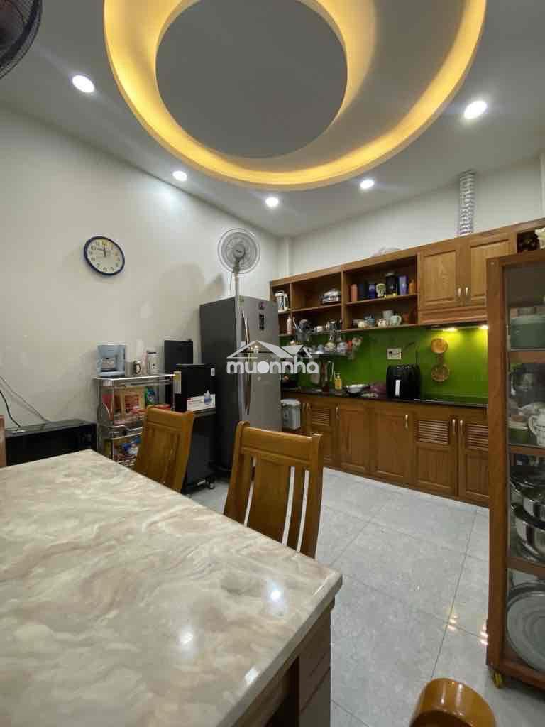 Gấp bán nhà bình tân 5 tầng, 4x14, ngay gần aeon tân phú - nhỉnh 6 tỷ - 4