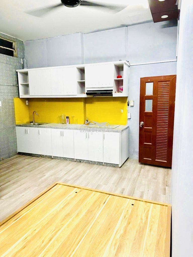 Siêu hiếm p.6 bán chdv 3 tầng 57m2 - hẻm xe hơi dòng tiền 35tr/tháng - 3