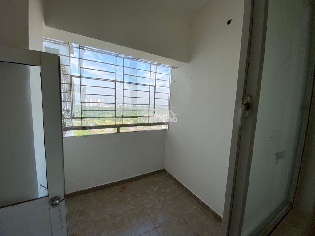 Cho thuê phú mỹ thuận 2pn 2wc 95m2. giá thuê: 6 triệu - 4