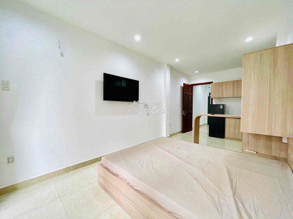 Cho thuê căn hộ studio ban công tại trung tâm q1 - 4